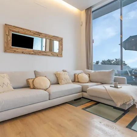 Maar 2 - Seafront Daire